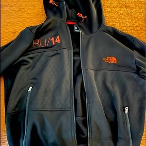 North Face Men’s size L zip up hoodie